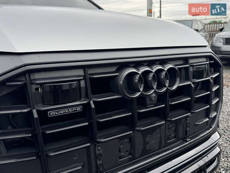 Внедорожник / Кроссовер Audi Q8 2019 в Тернополе
