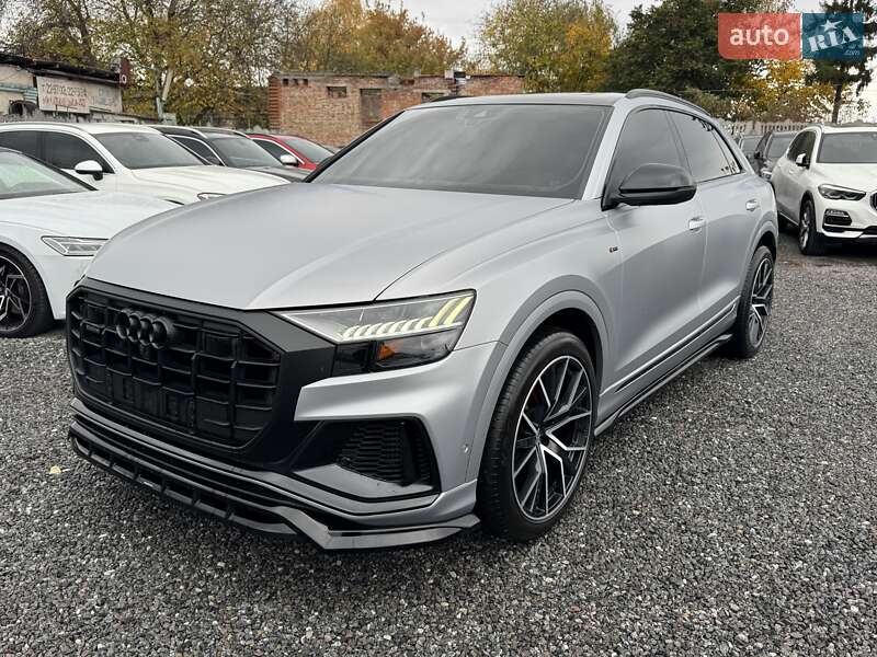 Внедорожник / Кроссовер Audi Q8 2019 в Тернополе