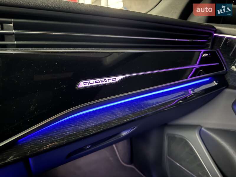 Внедорожник / Кроссовер Audi Q8 2019 в Тернополе