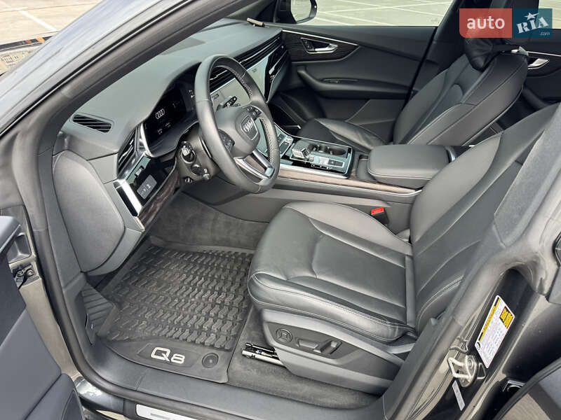 Позашляховик / Кросовер Audi Q8 2021 в Києві