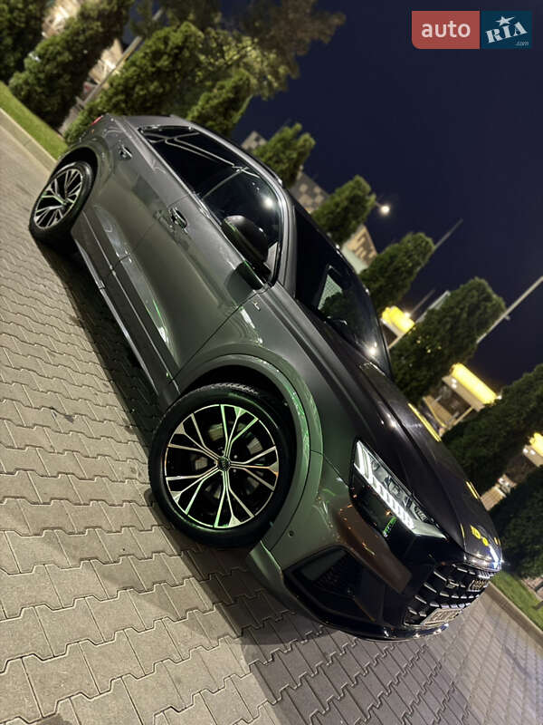 Позашляховик / Кросовер Audi Q8 2018 в Києві фото 7 Позашляховик / Кросовер Audi Q8 2018 в Києві