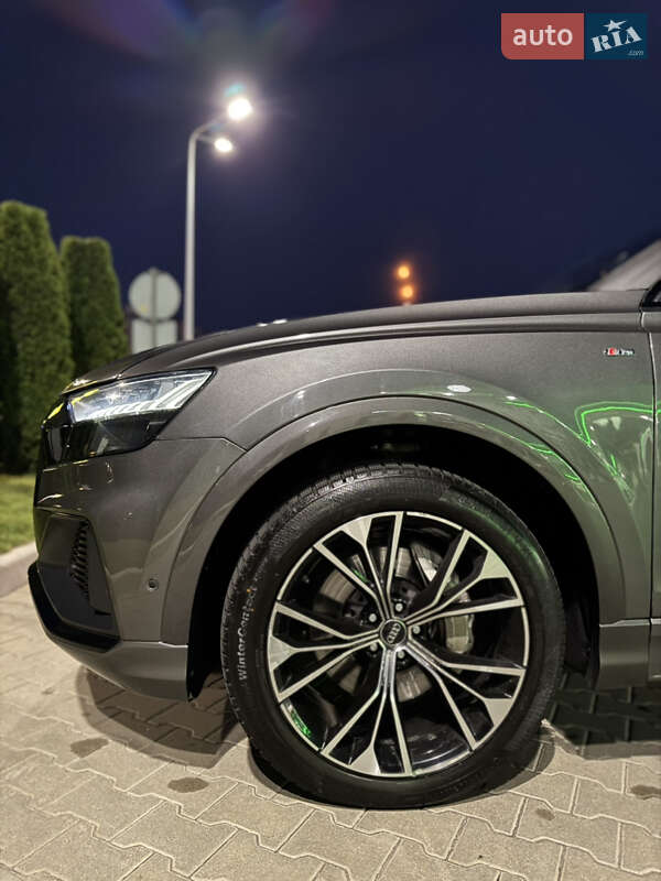 Позашляховик / Кросовер Audi Q8 2018 в Києві фото 20 Позашляховик / Кросовер Audi Q8 2018 в Києві