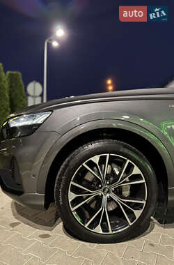 Позашляховик / Кросовер Audi Q8 2018 в  фото 20 Позашляховик / Кросовер Audi Q8 2018 в