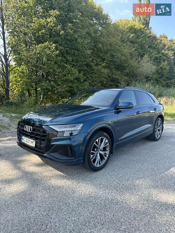 Внедорожник / Кроссовер Audi Q8 2021 в Львове