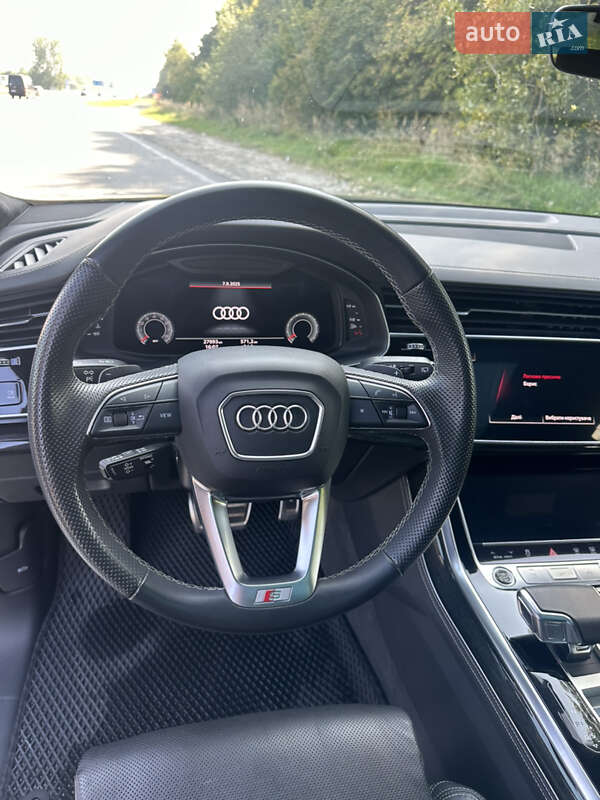 Внедорожник / Кроссовер Audi Q8 2021 в Львове