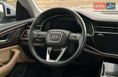 Позашляховик / Кросовер Audi Q8 2018 в  фото 24 Позашляховик / Кросовер Audi Q8 2018 в