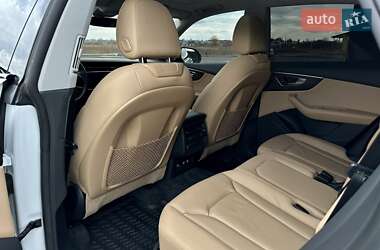 Позашляховик / Кросовер Audi Q8 2018 в  фото 25 Позашляховик / Кросовер Audi Q8 2018 в