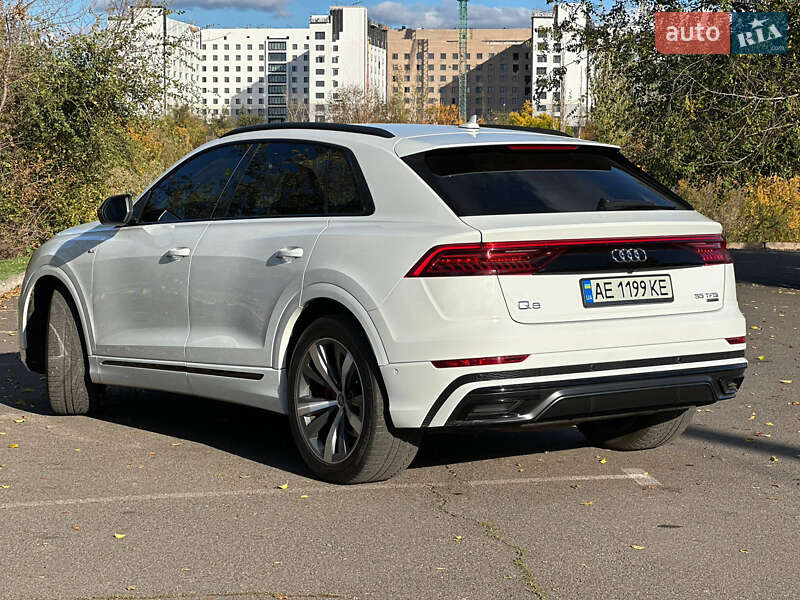 Внедорожник / Кроссовер Audi Q8 2018 в Кривом Роге