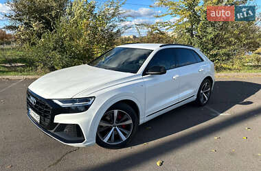 Внедорожник / Кроссовер Audi Q8 2018 в 