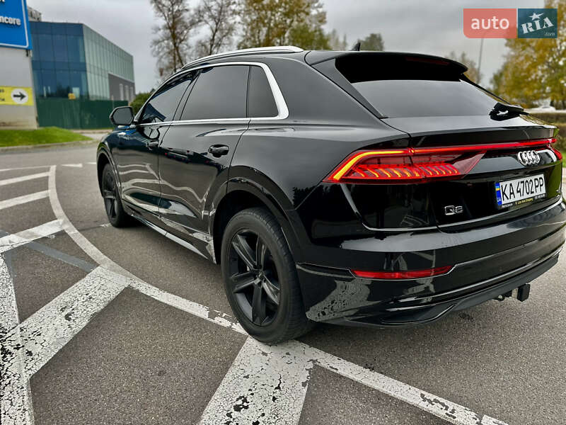 Позашляховик / Кросовер Audi Q8 2018 в Києві