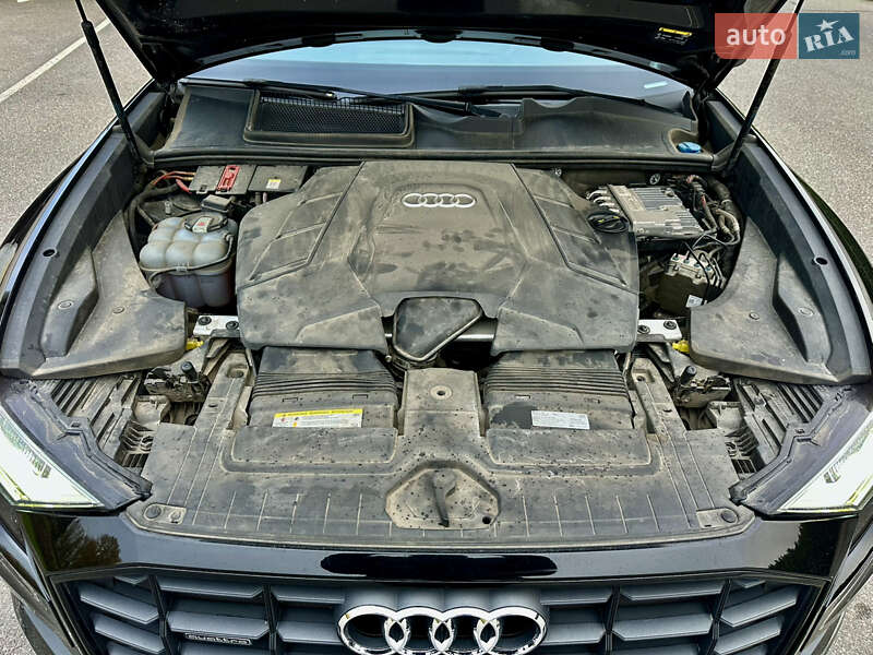 Позашляховик / Кросовер Audi Q8 2018 в Києві