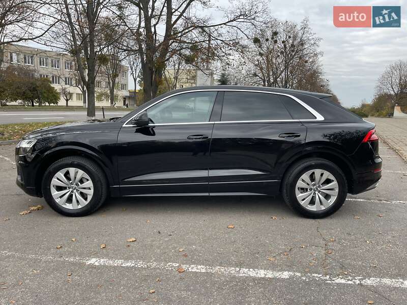 Позашляховик / Кросовер Audi Q8 2020 в Києві фото 8 Позашляховик / Кросовер Audi Q8 2020 в Києві