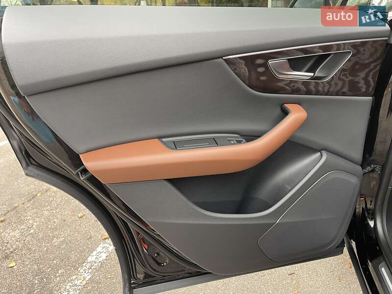 Позашляховик / Кросовер Audi Q8 2020 в Києві фото 36 Позашляховик / Кросовер Audi Q8 2020 в Києві