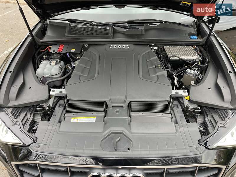 Позашляховик / Кросовер Audi Q8 2020 в Києві фото 49 Позашляховик / Кросовер Audi Q8 2020 в Києві