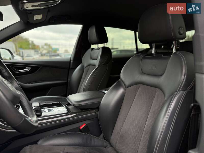 Внедорожник / Кроссовер Audi Q8 2018 в Киеве фото 29 Внедорожник / Кроссовер Audi Q8 2018 в Киеве