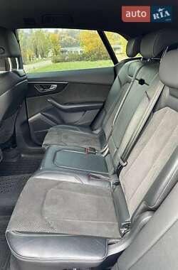Позашляховик / Кросовер Audi Q8 2021 в  фото 19 Позашляховик / Кросовер Audi Q8 2021 в