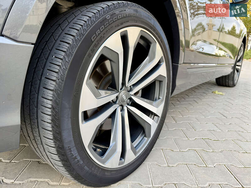 Позашляховик / Кросовер Audi Q8 2019 в Одесі фото 47 Позашляховик / Кросовер Audi Q8 2019 в Одесі