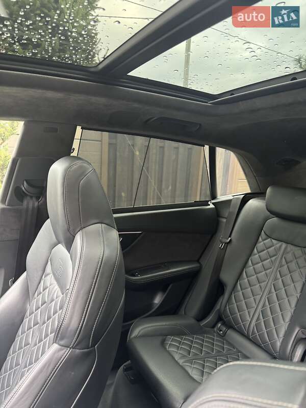 Внедорожник / Кроссовер Audi Q8 2018 в Киеве фото 12 Внедорожник / Кроссовер Audi Q8 2018 в Киеве