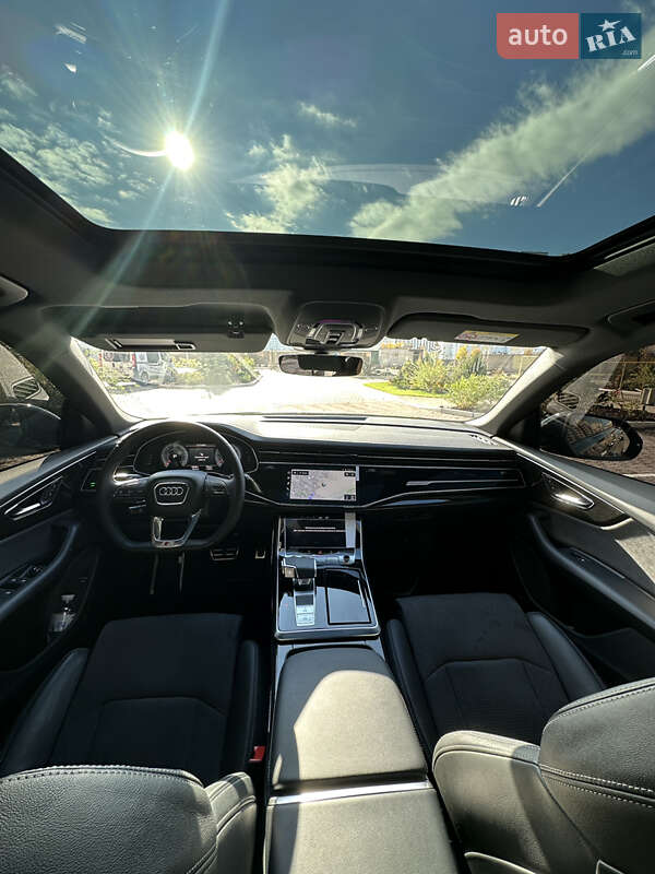 Позашляховик / Кросовер Audi Q8 2024 в Києві
