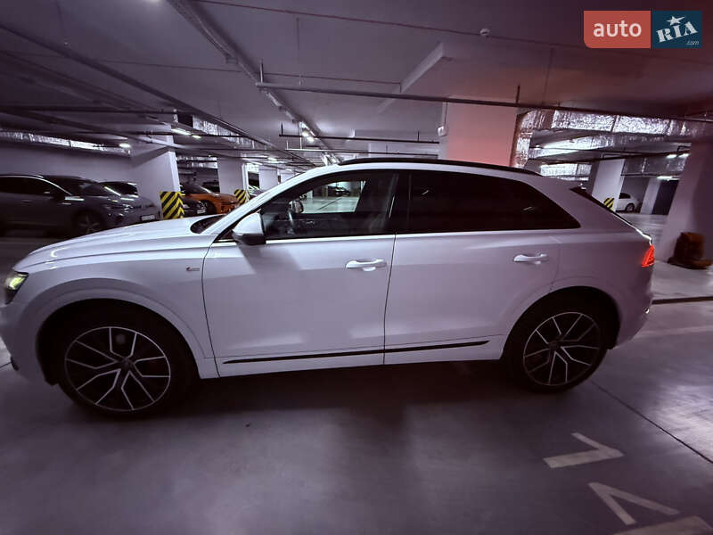 Позашляховик / Кросовер Audi Q8 2022 в Києві фото 8 Позашляховик / Кросовер Audi Q8 2022 в Києві
