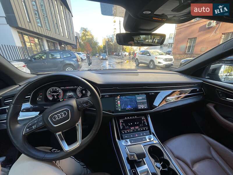 Внедорожник / Кроссовер Audi Q8 2023 в Киеве