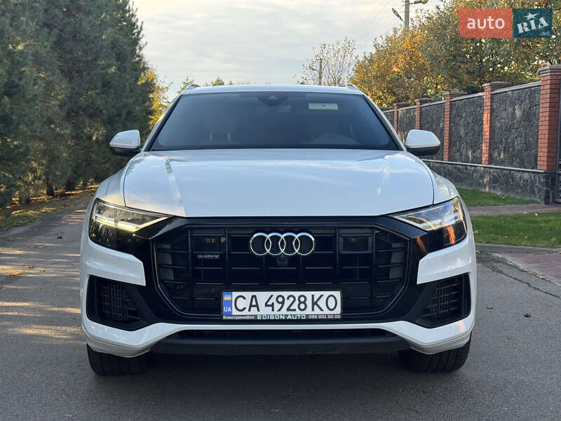 Audi Q8 2021