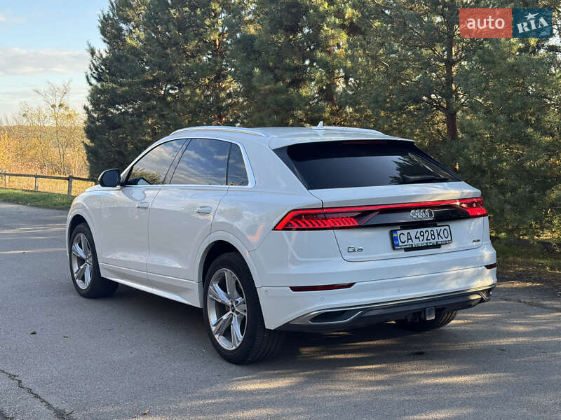 Позашляховик / Кросовер Audi Q8 2021 в Києві фото 16 Позашляховик / Кросовер Audi Q8 2021 в Києві