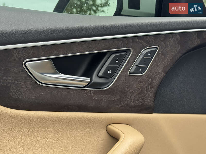 Позашляховик / Кросовер Audi Q8 2021 в Києві фото 28 Позашляховик / Кросовер Audi Q8 2021 в Києві