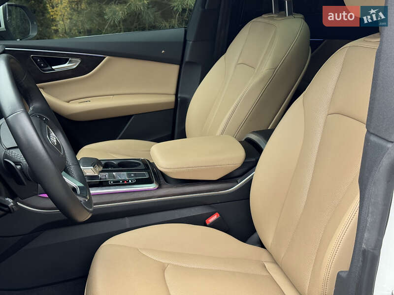 Позашляховик / Кросовер Audi Q8 2021 в Києві фото 43 Позашляховик / Кросовер Audi Q8 2021 в Києві