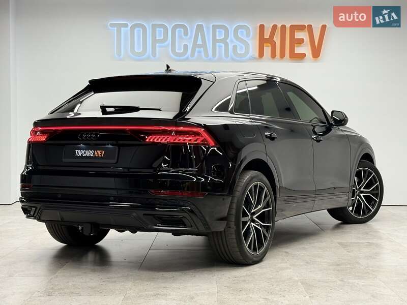 Позашляховик / Кросовер Audi Q8 2019 в Києві