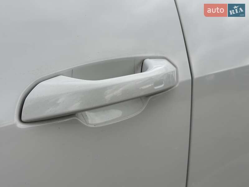 Позашляховик / Кросовер Audi Q8 2019 в Києві фото 7 Позашляховик / Кросовер Audi Q8 2019 в Києві