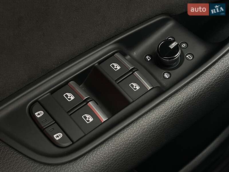 Позашляховик / Кросовер Audi Q8 2019 в Києві фото 17 Позашляховик / Кросовер Audi Q8 2019 в Києві