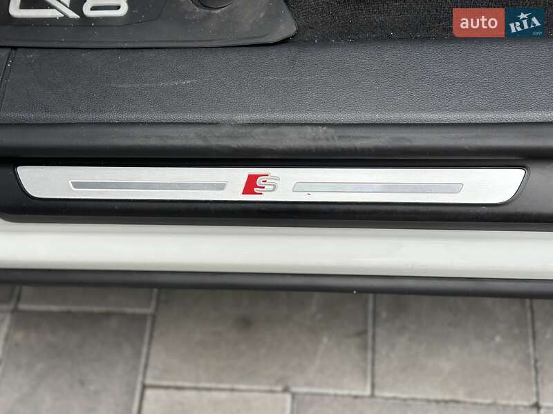 Позашляховик / Кросовер Audi Q8 2019 в Києві фото 20 Позашляховик / Кросовер Audi Q8 2019 в Києві