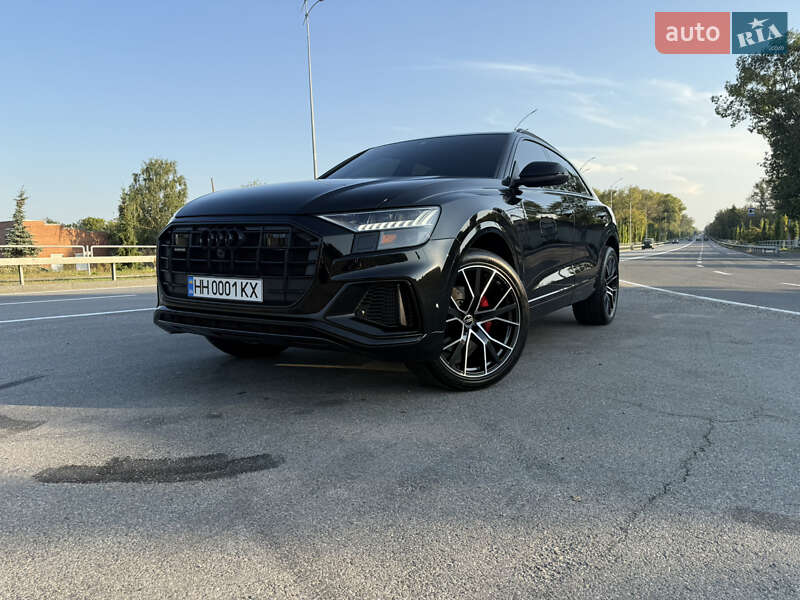 Позашляховик / Кросовер Audi Q8 2023 в Чернігові