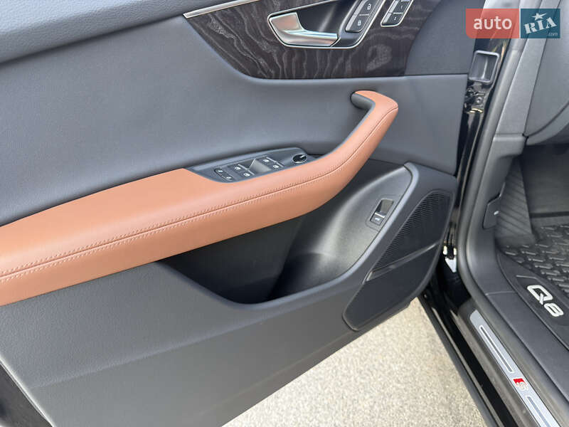 Позашляховик / Кросовер Audi Q8 2023 в Чернігові