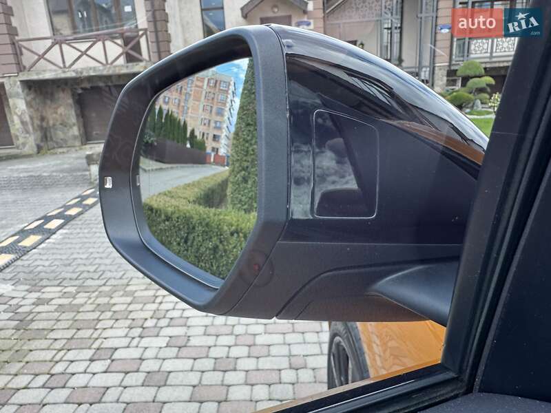 Внедорожник / Кроссовер Audi Q8 2020 в Черновцах