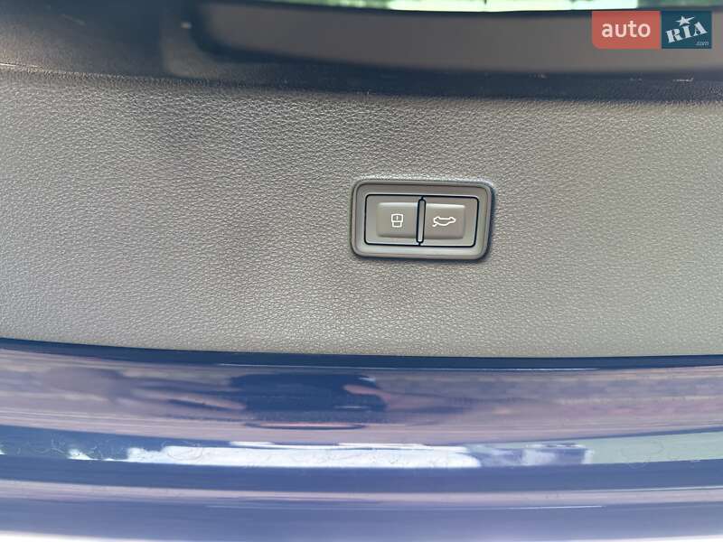 Внедорожник / Кроссовер Audi Q8 2019 в Виноградове фото 9 Внедорожник / Кроссовер Audi Q8 2019 в Виноградове