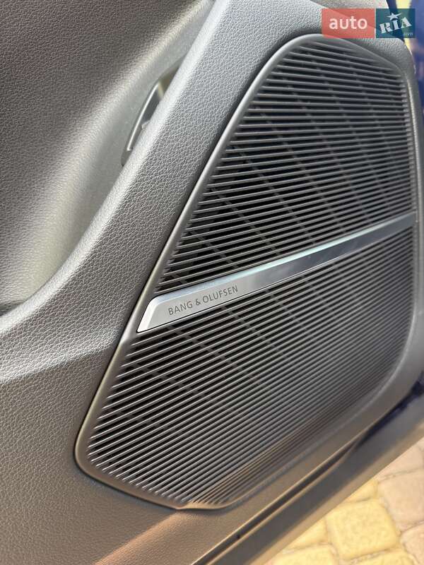 Внедорожник / Кроссовер Audi Q8 2019 в Виноградове фото 38 Внедорожник / Кроссовер Audi Q8 2019 в Виноградове