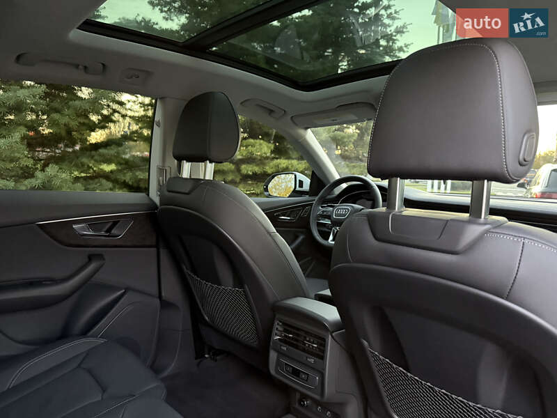 Позашляховик / Кросовер Audi Q8 2023 в Одесі