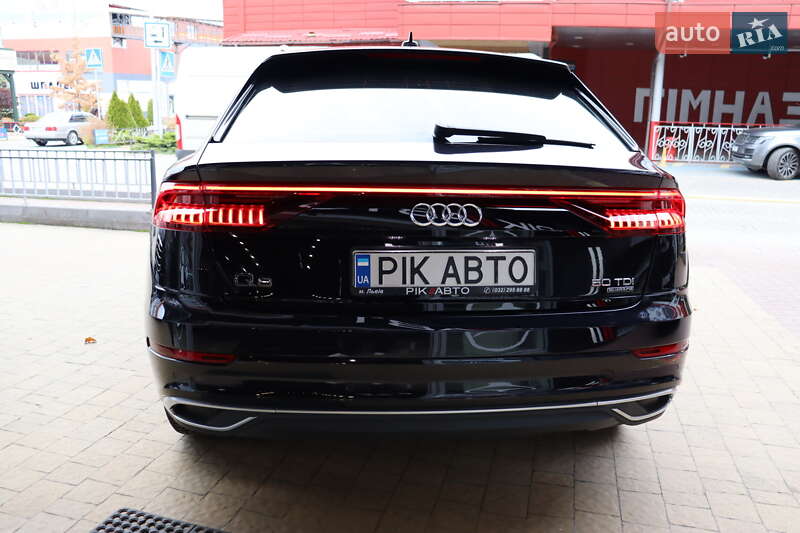 Внедорожник / Кроссовер Audi Q8 2018 в Львове