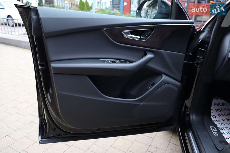 Внедорожник / Кроссовер Audi Q8 2018 в Львове