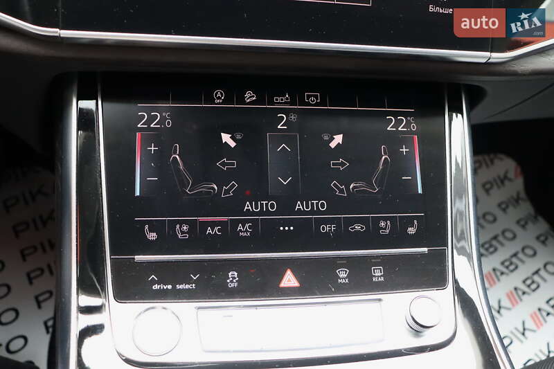 Внедорожник / Кроссовер Audi Q8 2018 в Львове