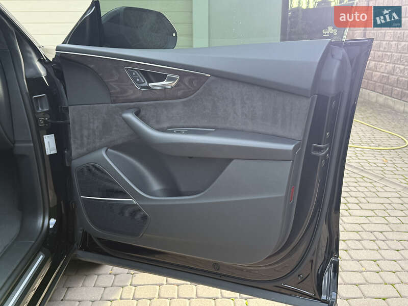 Позашляховик / Кросовер Audi Q8 2019 в Рівному фото 67 Позашляховик / Кросовер Audi Q8 2019 в Рівному