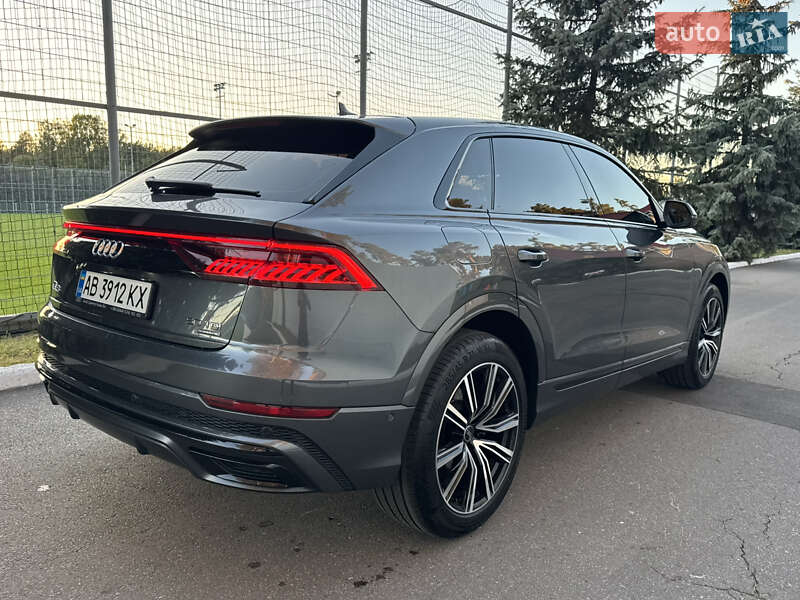 Позашляховик / Кросовер Audi Q8 2021 в Києві