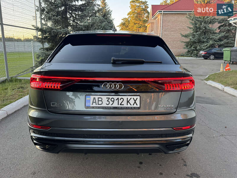 Позашляховик / Кросовер Audi Q8 2021 в Києві