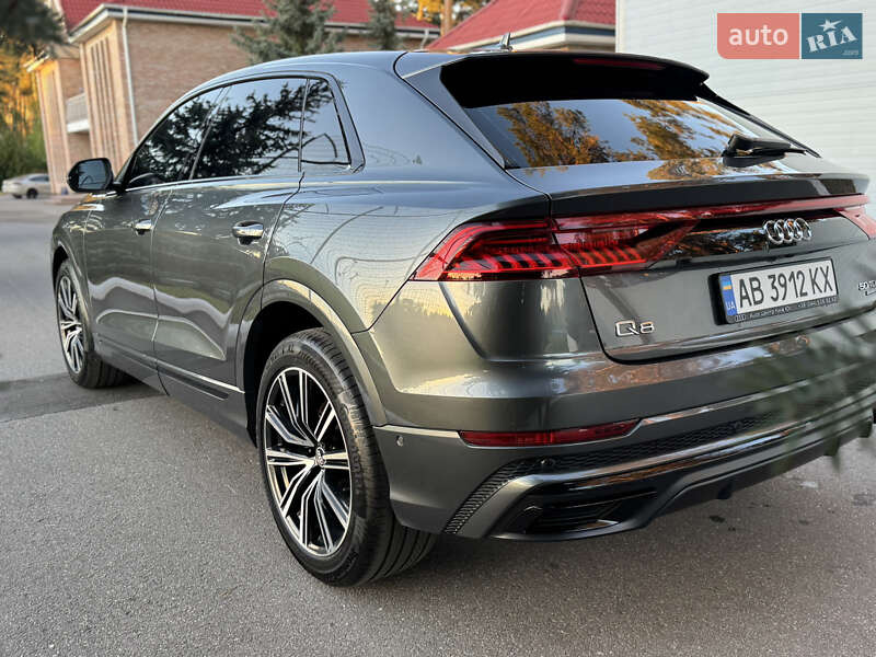 Позашляховик / Кросовер Audi Q8 2021 в Києві
