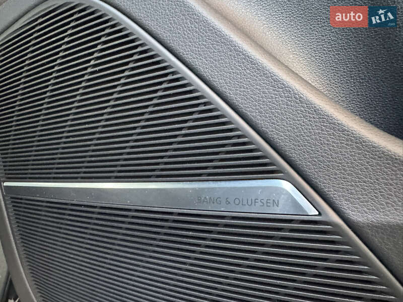 Позашляховик / Кросовер Audi Q8 2021 в Києві