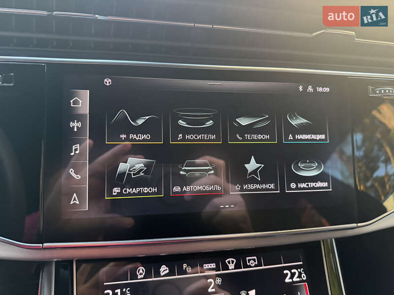 Позашляховик / Кросовер Audi Q8 2021 в Києві