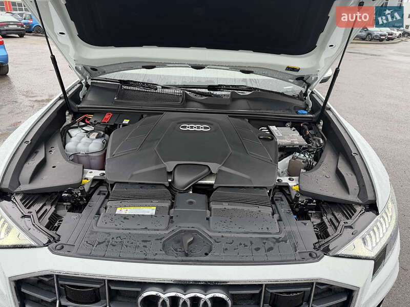 Позашляховик / Кросовер Audi Q8 2018 в Львові фото 9 Позашляховик / Кросовер Audi Q8 2018 в Львові