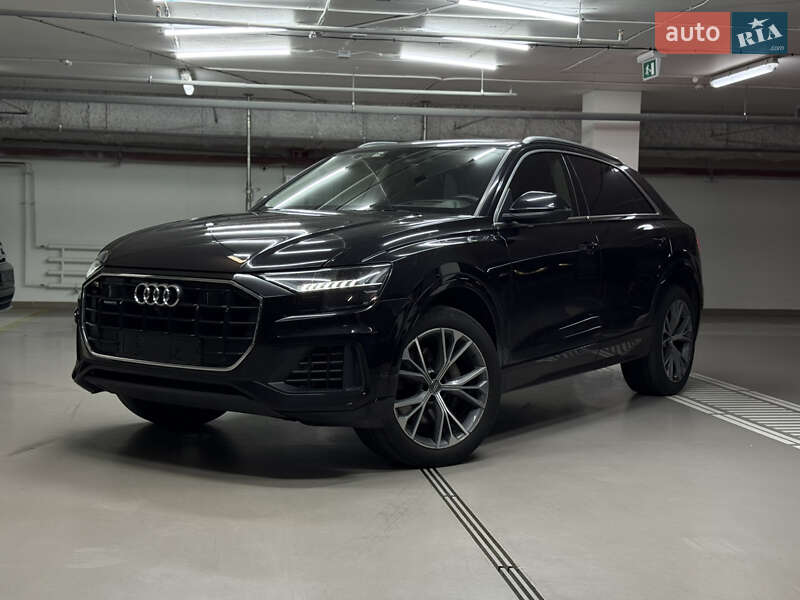 Внедорожник / Кроссовер Audi Q8 2018 в Киеве